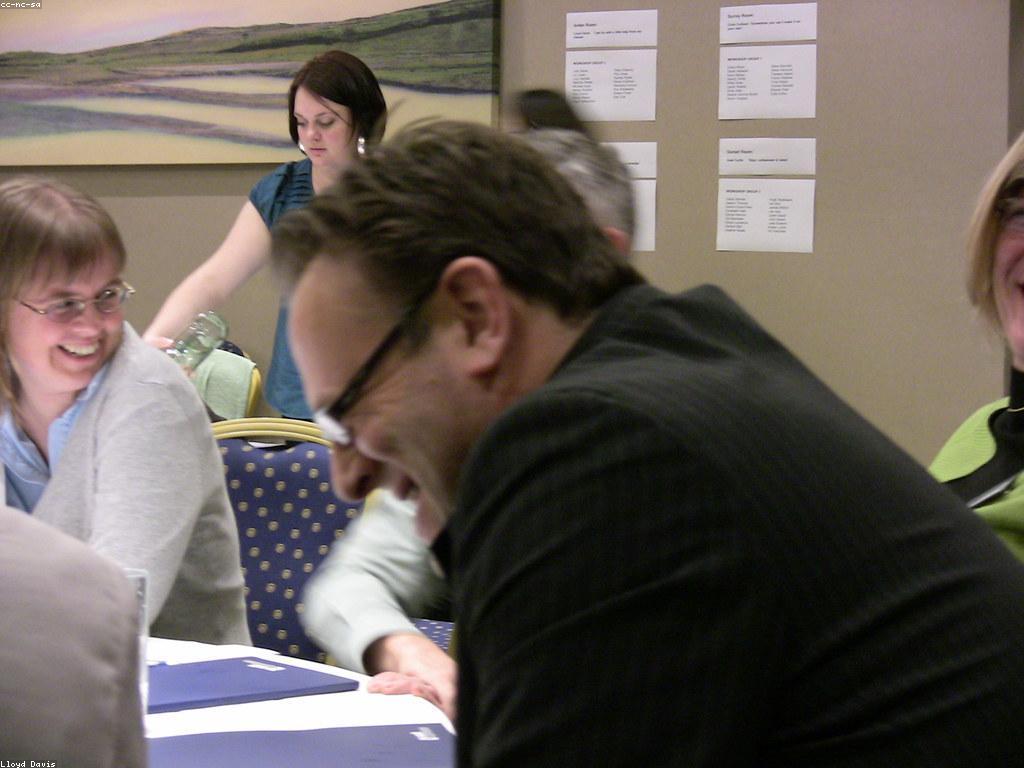 ចំណេះដឹងទាក់ទងនឹងព័ត៌មានសេវាកម្ម