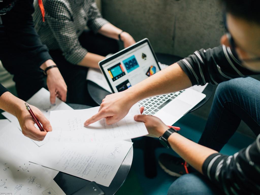 យុទ្ធសាស្ត្រទីផ្សារសម្រាប់ការប្រកួតនិងការផ្តល់ជូន