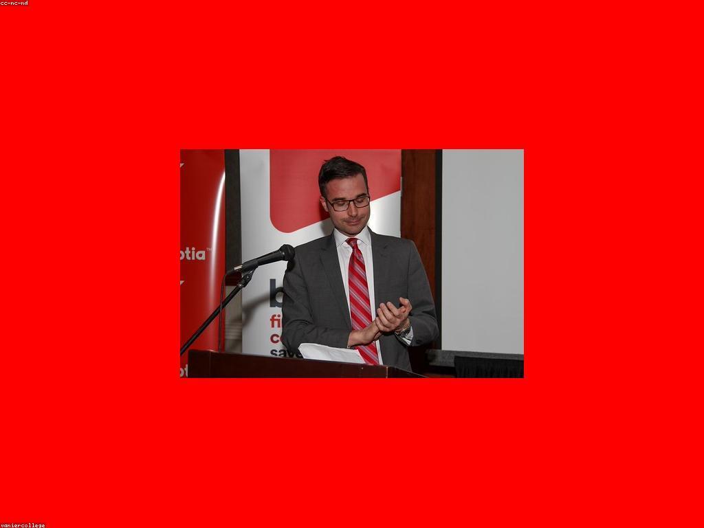 យុទ្ធសាស្ត្រនៃការផ្តល់ជូននិងការប្រកួត